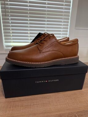 Tommy Hilfiger Hiday Casualized Hybrid Oxfords